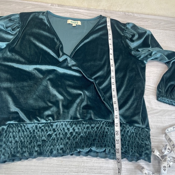 Rockin C Velvet Wrap Long Sleeve Top Velour Western Cowgirl Women’s size Large - Picture 10 of 12